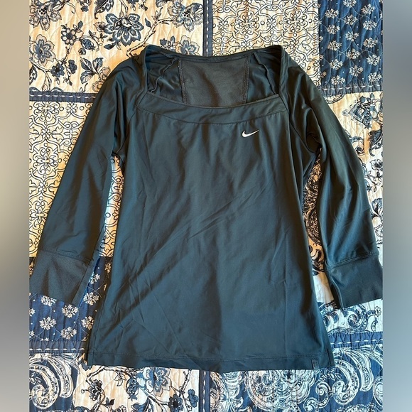 Nike Tops - Nike Dri-Fit women’s Activewear Top small gray 3/4 sleeve spandex sport work out